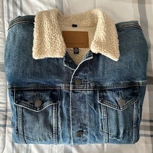 AMERICAN EAGLE DENIM SHERPA JACKET